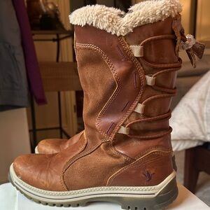 Santana Canada Tan Leather Winter Boots with Cream Lining women’s size 9/40